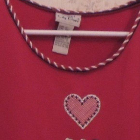 top red fill's like a thick soft sweater cotton and polyester made by koret City - Picture 5 of 5